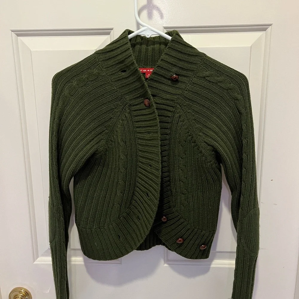 Sweater - Picture 2 of 4